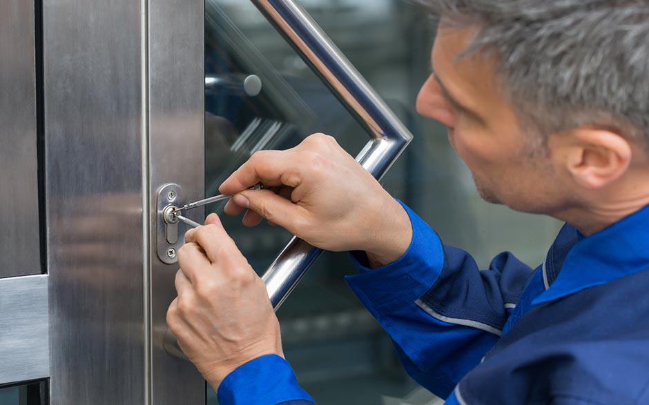 changer barillet porte garage Villecresnes